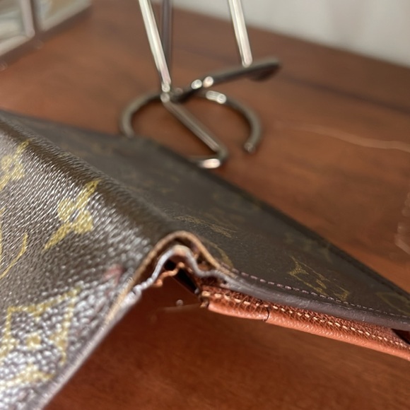 Louis Vuitton Long Bifold Checkbook Wallet - Picture 7 of 12